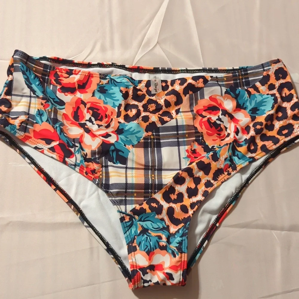 Floral and Leopard Print Swimming Suit - Picture 6 of 8